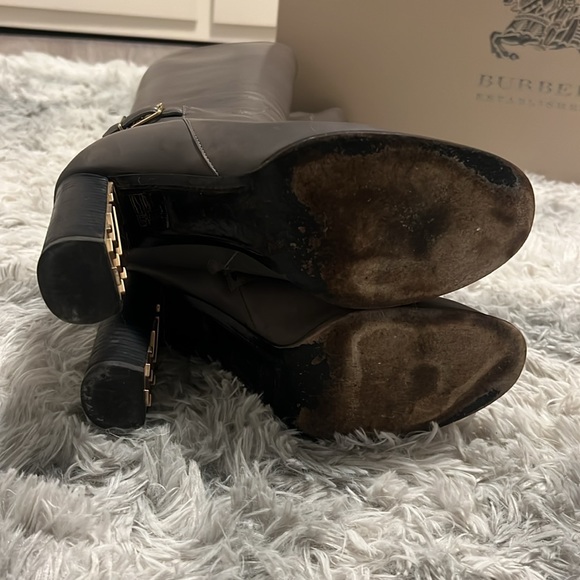 COPY - Gorgeous authentic “Storm Grey” Knee High Burberry Boots - Picture 4 of 5